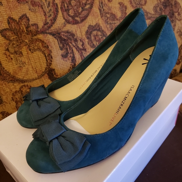 ‼️SOLD‼️⭐NIB⭐ Isaac Mizrahi Live! Suede Wedge 6.5 - Picture 2 of 10